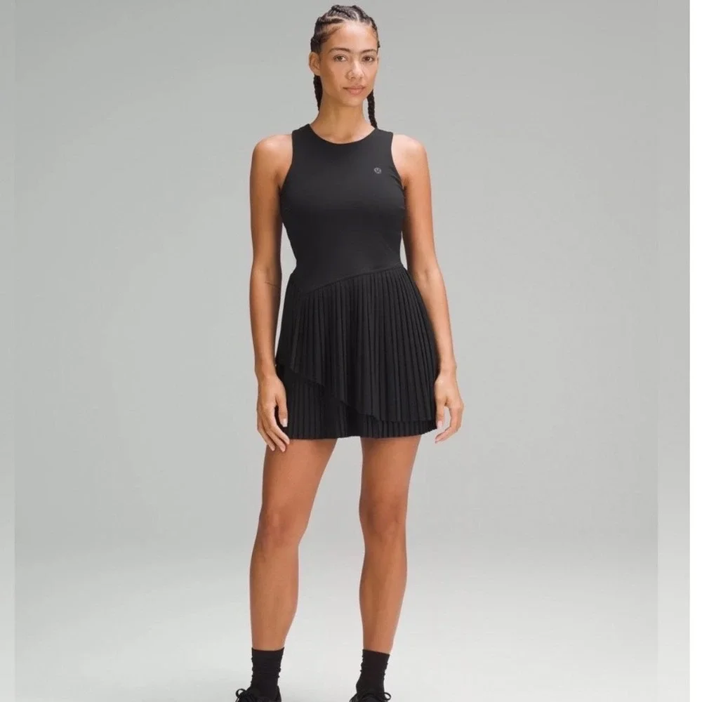 Lululemon Scoop-Neck Pleated Linerless Tennis Dress Black LW1EPIS Size 14